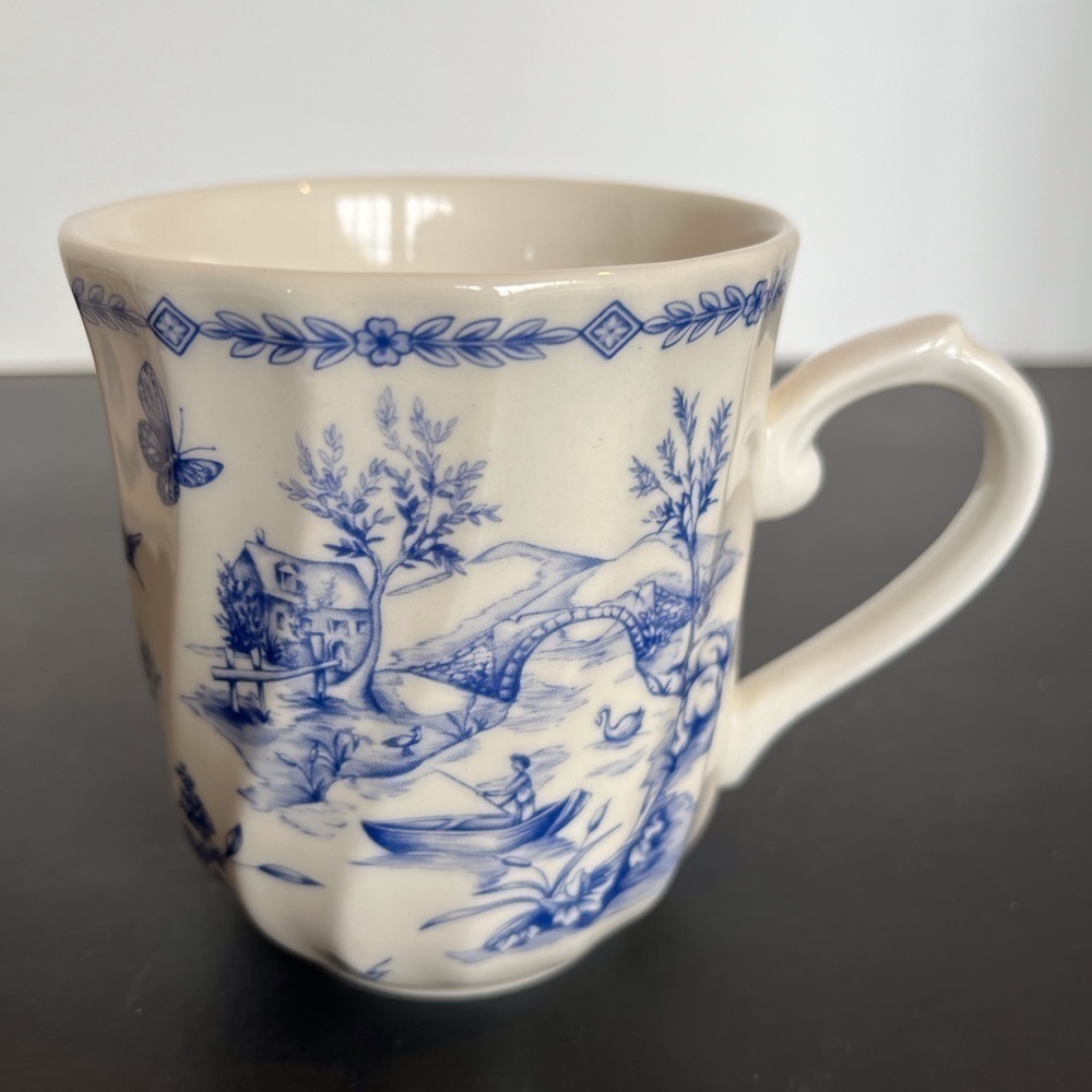 Vintage Churchill Toile Scalloped Blue and White China Mugs.  Set of 2 Mugs